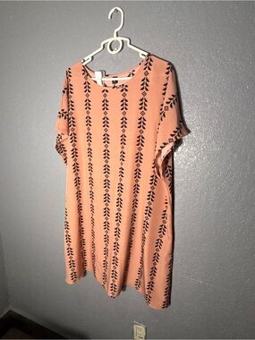 Peach Patterned Short Sleeve Shift Dress